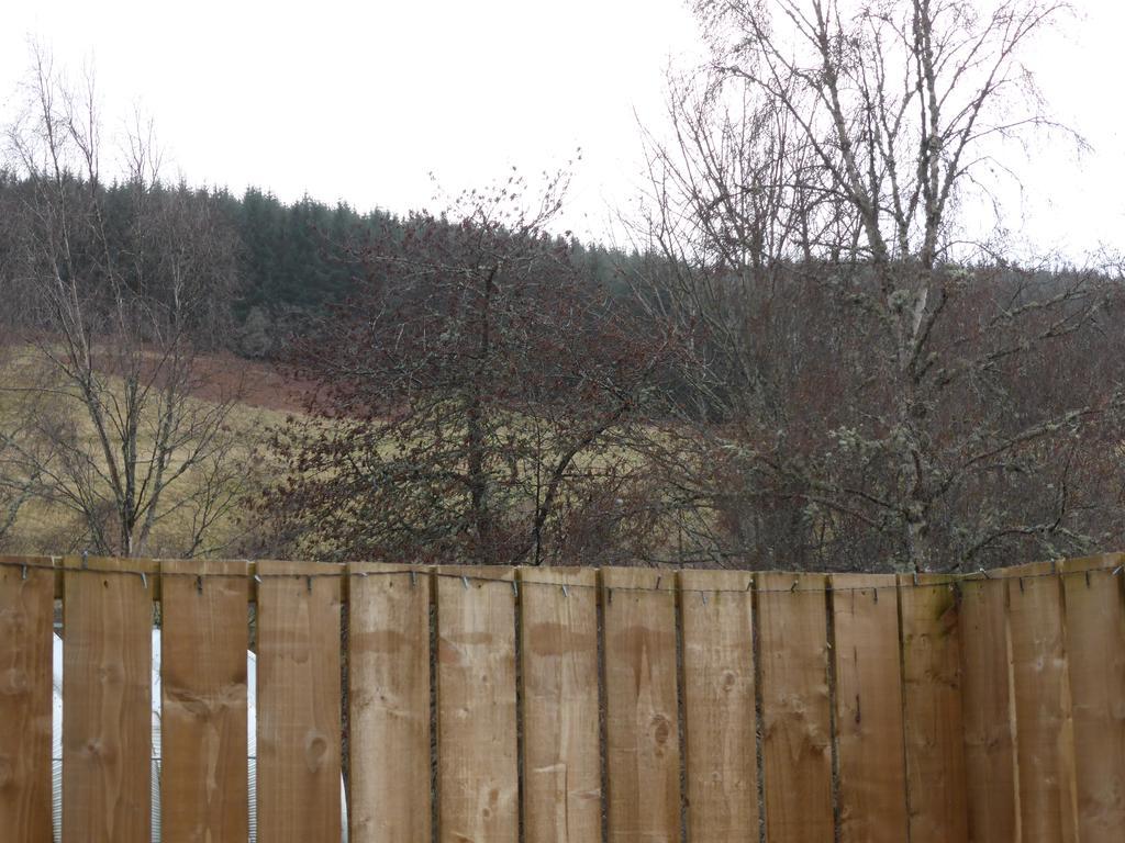 Treetops Bungalow Loch Ness Drumnadrochit Exterior photo